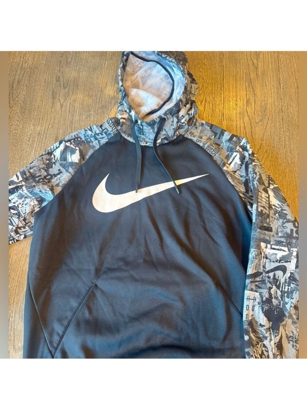Nike Black and white Graphic Hoodie